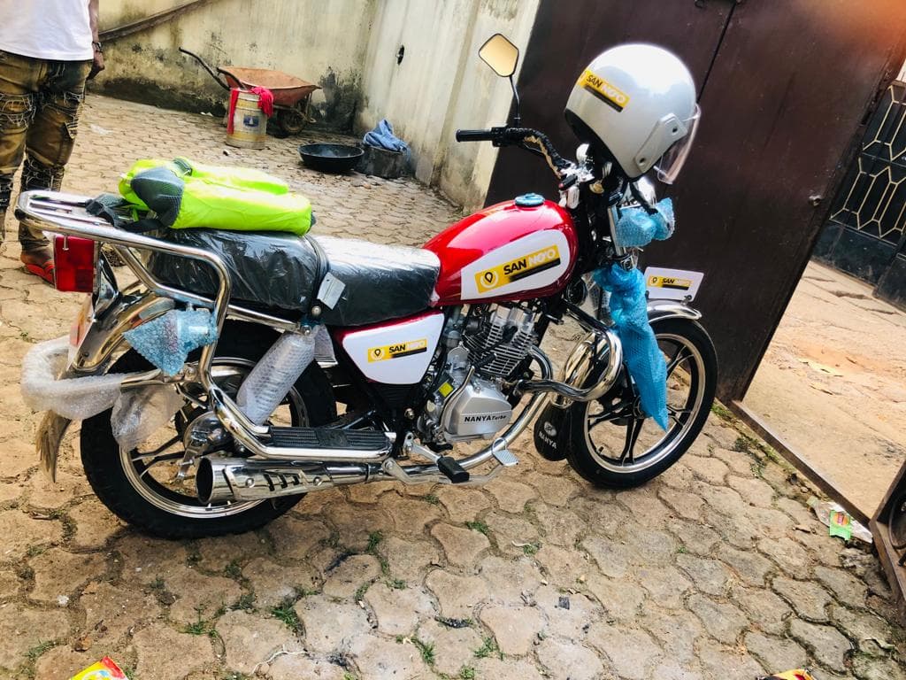 Nouvelle moto SAN NO'O prête à l'emploi